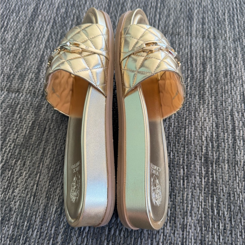 Vince Camuto Kallin Wedge Sandals Gold Egyptian NWT Slides HSN Metallic - Picture 7 of 10